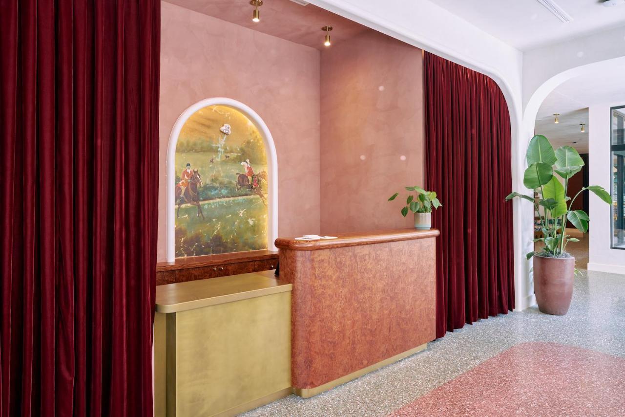 Hotel Genevieve