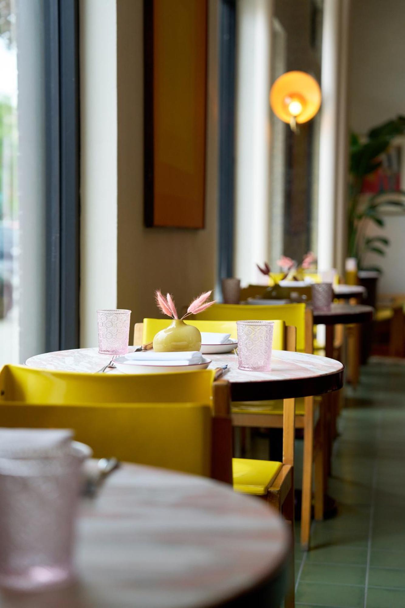 Hotel Genevieve 4*